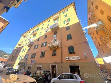 4 LOCALI A GENOVA