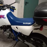 Suzuki dr650