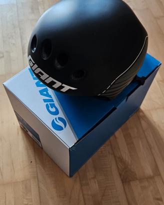 Casco Giant Rivet TT / Aero