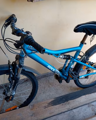 bici rockrider 24 6.0 prezzo un'po trattabile