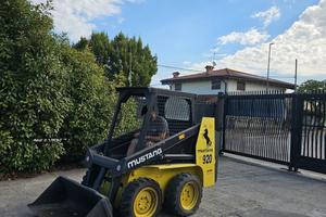 P179- Mini Pala 16 q Mustang 920