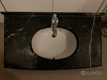 Lavabo bagno con marmo