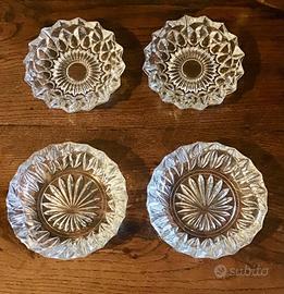 Quattro posacenere vintage in vetro lavorato