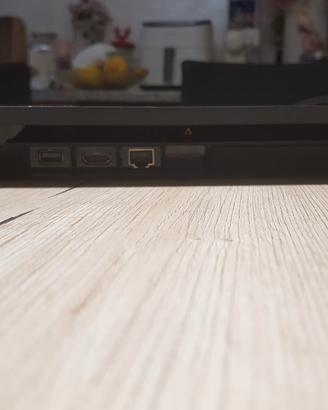 Playstation 4 slim + joystick
