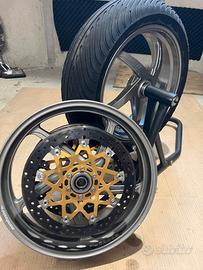 Cerchi  Ducati 998 a 5 razze + dischi + cavalletto