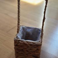 Vaso per piante in paglia, decorazione