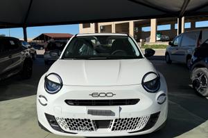 Fiat 600 Hybrid 110 CV DCT MHEV Business