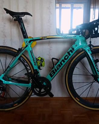 bici corsa bianchi oltre xr 4