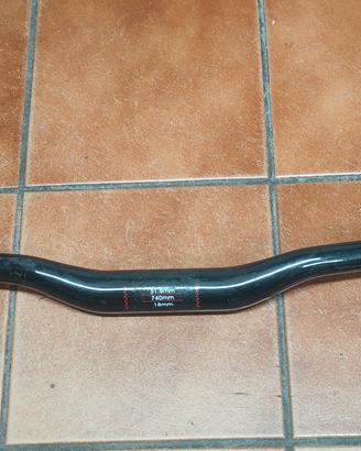manubrio MTB in carbonio