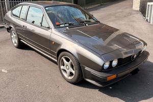 🚗 Alfa Romeo GTV 2.0 (1984)