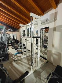 Multipower Smith machine 