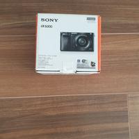 Sony alpha 6000L nuova incartata con obbiettivo 