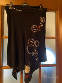 Gonna Desigual nera con scritte