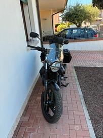 Moto Guzzi v7 stone