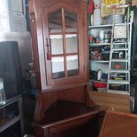 Collezione di Mobili Antichi e Vintage in Legno