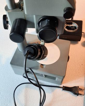 Microscopio MBC-10 Russia
