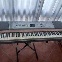Tastiera Yamaha Portable Grand DGX-620