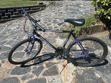 MOUNTAIN BIKE TOP GUN 7000