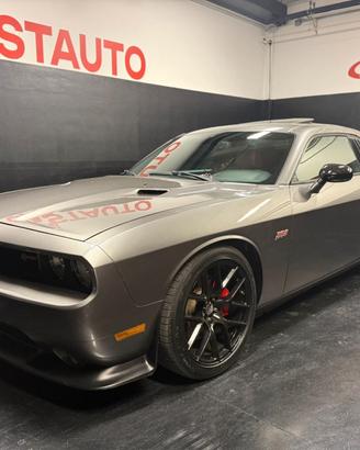 Dodge Challenger Srt