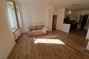 5 LOCALI A VILLAFRANCA D'ASTI