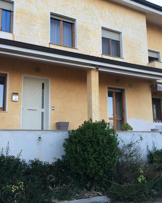 Villetta indipendente sui 4 lati