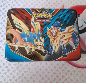 Collector's Chest Zamazenta e Zacian 