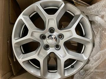4 cerchi in lega 17” Jeep Fiat Opel Ford perfetti
