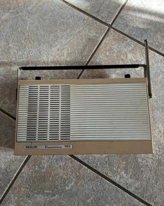 Radio portatile Regler TR11 vintage