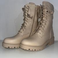 Stivali beige con lacci e zip – anfibi donna elega