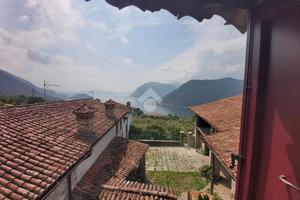 CASA SEMINDIPENDENTE A SALE MARASINO