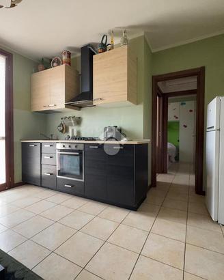 2 LOCALI A IZANO