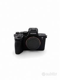 Sony Alpha 7 IV (A7IV/ILCE-7M4) - solo corpo