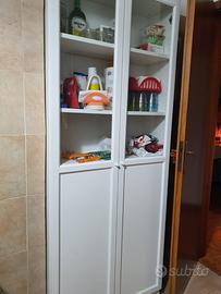 Sparecchia tavolo,credenza,tavolo sedie divano