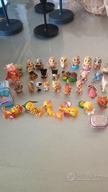 Lotto 26 mini personaggi  sorpresine da collezione