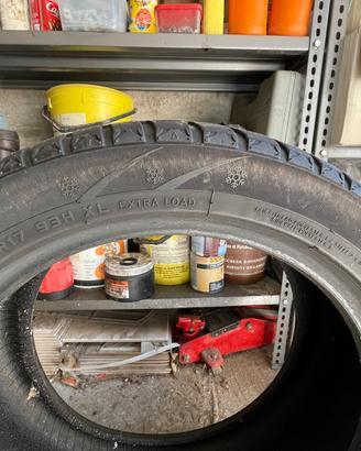 2 gomme invernali Ovation 205/50 r17 93H XL