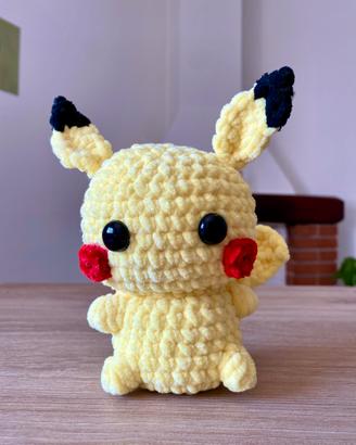 Pupazzo Pikachu