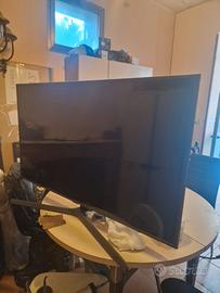 TV UHD 4K 50" RU7400 2019