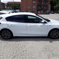 Ford Focus St Line X 