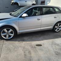 Audi A3 1.6 TD anno 2010 per ricambi 