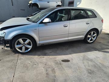 Audi A3 1.6 TD anno 2010 per ricambi 