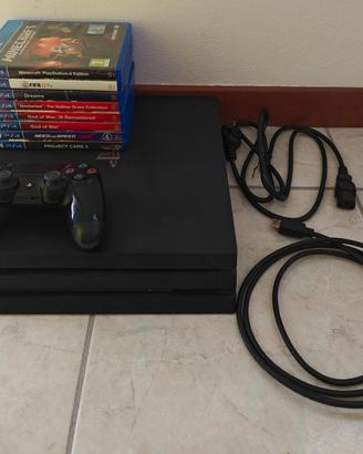 PlayStation 4 Pro 1TB + 8 giochi + controller