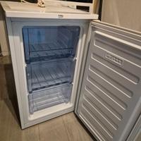 BEKO Congelatore: L 47,5 cm, A 81,8 cm, P 50 cm