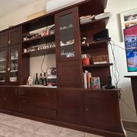 Mobile con vetrina da salotto