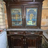 Credenza antica