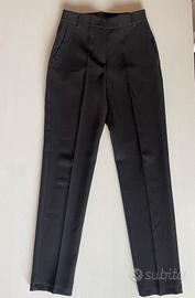 Pantaloni neri con piega taglia 40