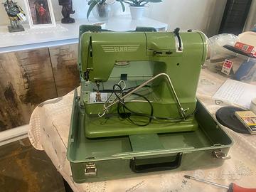 macchina da cucire Elna grasshopper  svizzera 1940