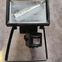 faretto da esterno cn sensore