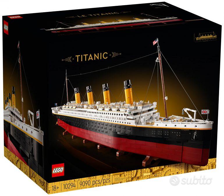 Lego Titanic 10294 a vapore e illuminato - Collezionismo In vendita a Bari