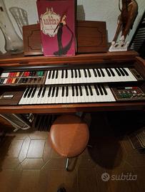 Strumenti musicali e oggetti vintage