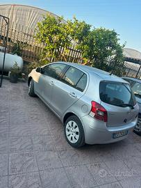 Toyota Yaris 1.0 Benzina/GPL - 5 Porte - Anno 2010